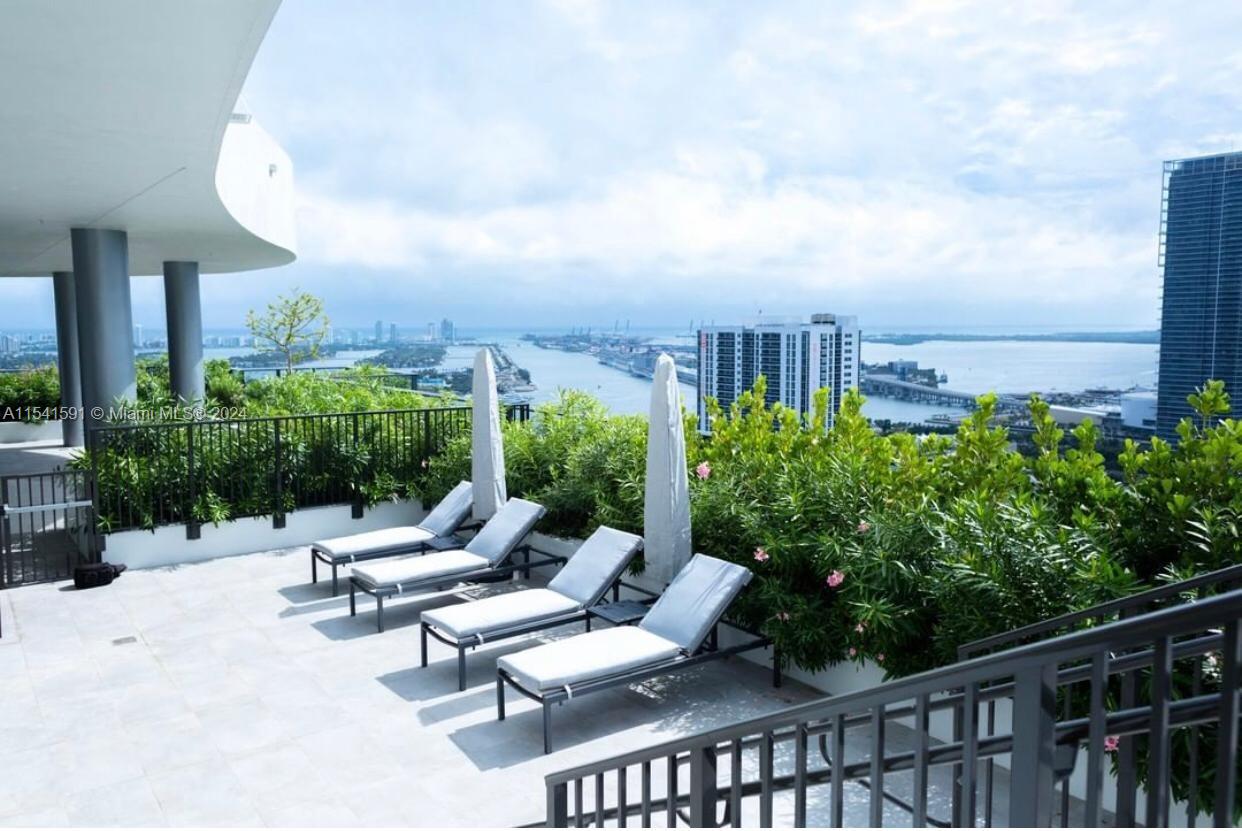 1600 NE 1st Ave 2420, Miami, Florida 33132, 2 Bedrooms Bedrooms, ,2 BathroomsBathrooms,Residential,For Sale,1600 NE 1st Ave 2420,A11541591