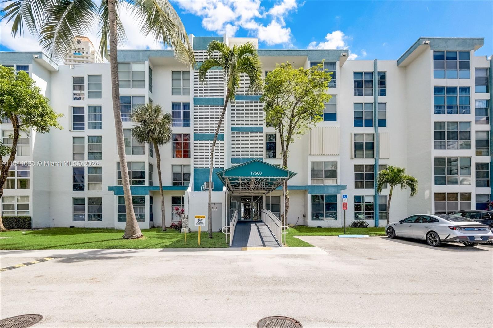 17620 Atlantic Blvd, Sunny Isles Beach, FL, 33160 United States, 1 Bedroom Bedrooms, ,1 BathroomBathrooms,Residential,For Sale,Atlantic Blvd,A11541623