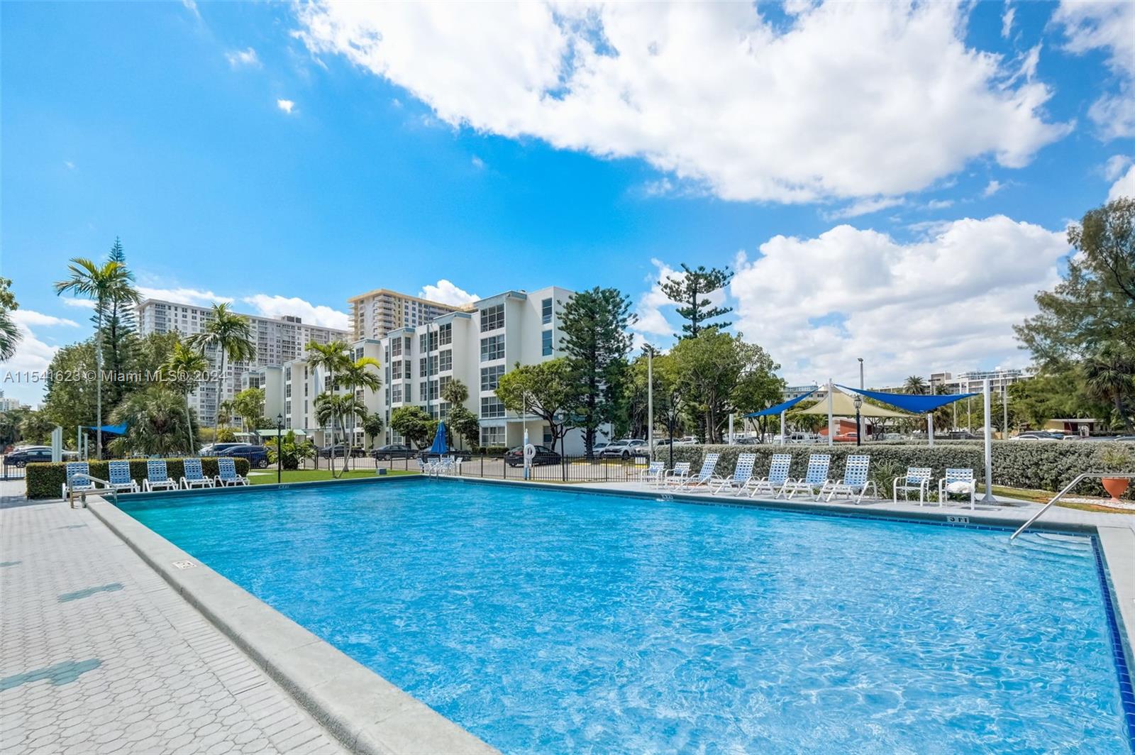 17620 Atlantic Blvd, Sunny Isles Beach, FL, 33160 United States, 1 Bedroom Bedrooms, ,1 BathroomBathrooms,Residential,For Sale,Atlantic Blvd,A11541623