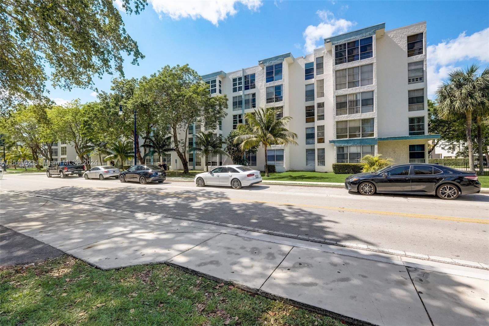 17620 Atlantic Blvd, Sunny Isles Beach, FL, 33160 United States, 1 Bedroom Bedrooms, ,1 BathroomBathrooms,Residential,For Sale,Atlantic Blvd,A11541623