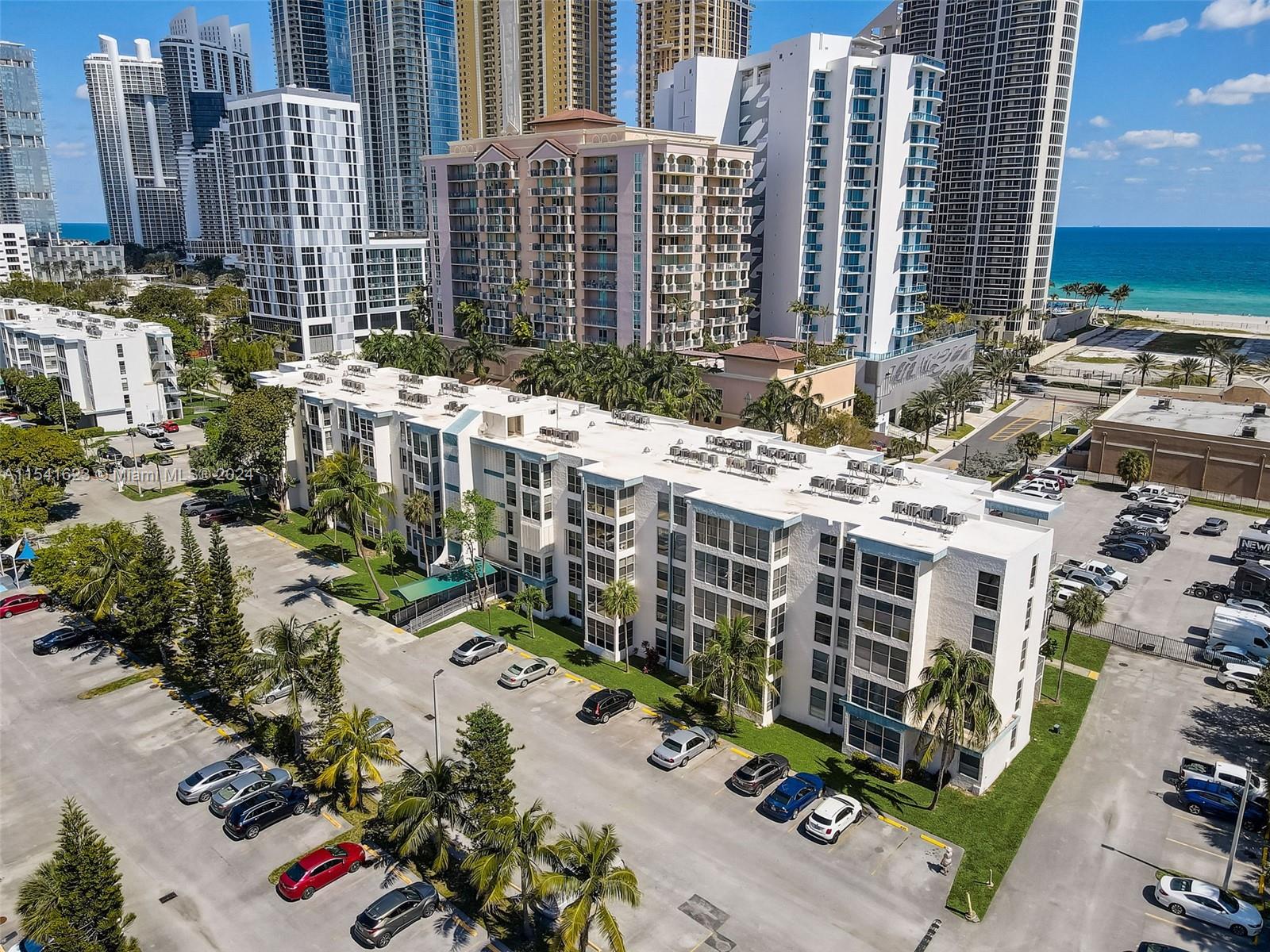 17620 Atlantic Blvd, Sunny Isles Beach, FL, 33160 United States, 1 Bedroom Bedrooms, ,1 BathroomBathrooms,Residential,For Sale,Atlantic Blvd,A11541623