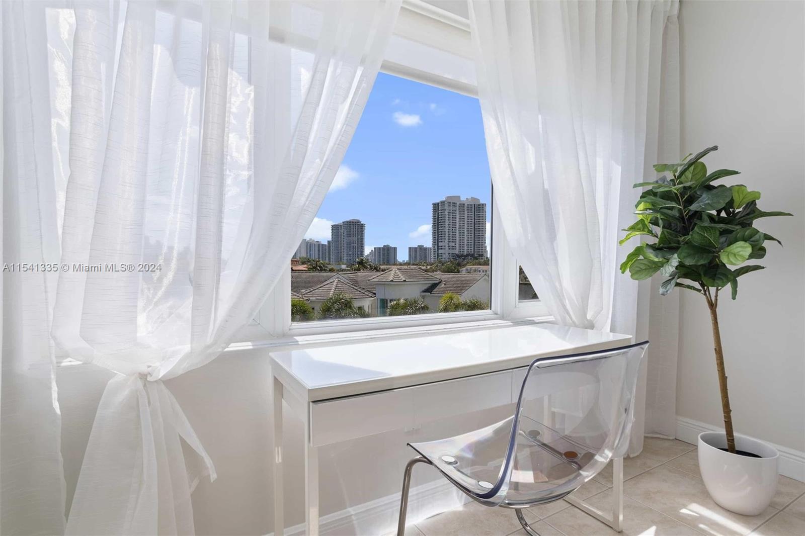 3209 S Ocean Dr 4M, Hallandale Beach, Florida 33009, 1 Bedroom Bedrooms, ,1 BathroomBathrooms,Residential,For Sale,3209 S Ocean Dr 4M,A11541335