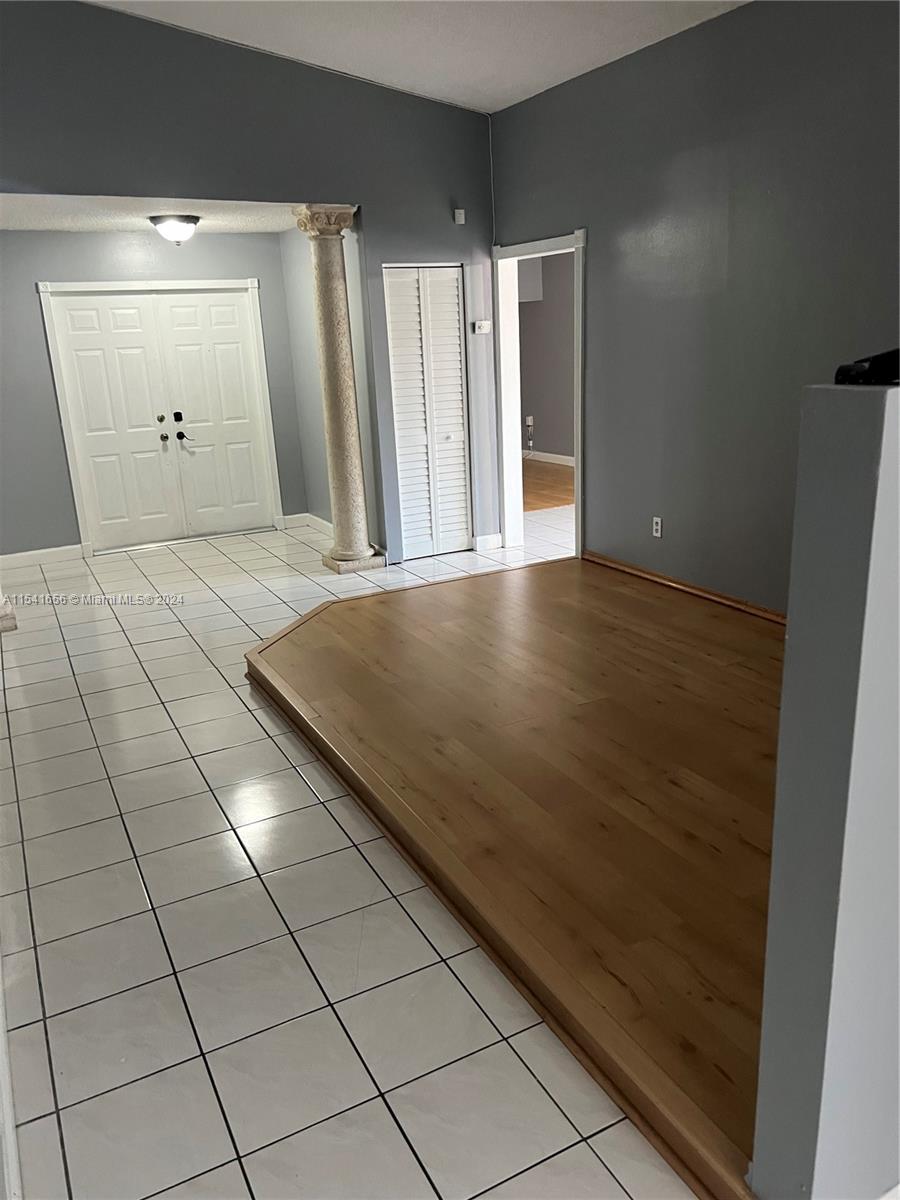 19851 NW 82nd Ct, Hialeah, Florida 33015, 3 Bedrooms Bedrooms, ,2 BathroomsBathrooms,Residentiallease,For Rent,19851 NW 82nd Ct,A11541656