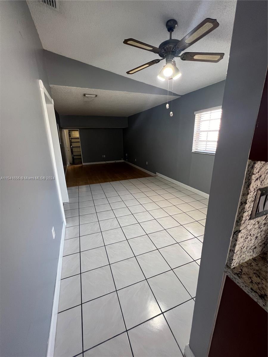 19851 NW 82nd Ct, Hialeah, Florida 33015, 3 Bedrooms Bedrooms, ,2 BathroomsBathrooms,Residentiallease,For Rent,19851 NW 82nd Ct,A11541656