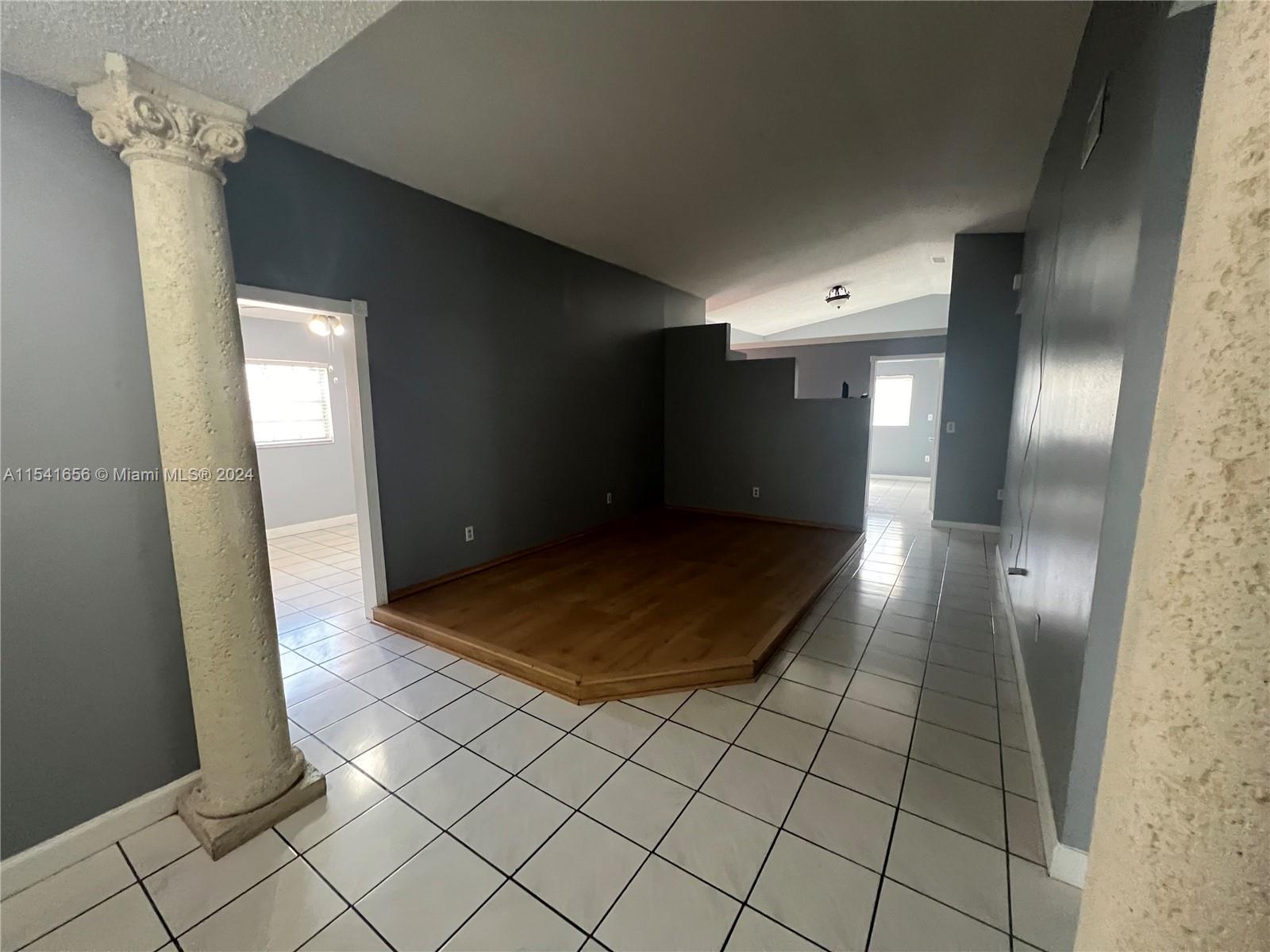 19851 NW 82nd Ct, Hialeah, Florida 33015, 3 Bedrooms Bedrooms, ,2 BathroomsBathrooms,Residentiallease,For Rent,19851 NW 82nd Ct,A11541656