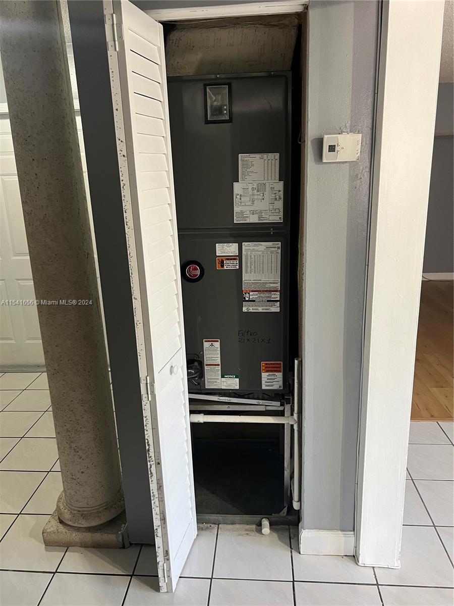 19851 NW 82nd Ct, Hialeah, Florida 33015, 3 Bedrooms Bedrooms, ,2 BathroomsBathrooms,Residentiallease,For Rent,19851 NW 82nd Ct,A11541656