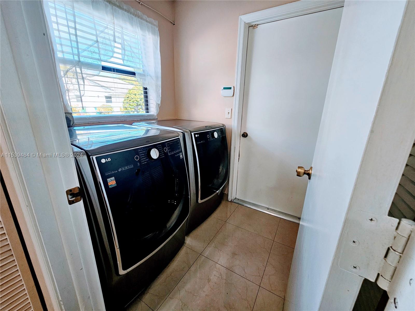 8720 NW 82nd St, Tamarac, Florida 33321, 3 Bedrooms Bedrooms, ,2 BathroomsBathrooms,Residential,For Sale,8720 NW 82nd St,A11539484