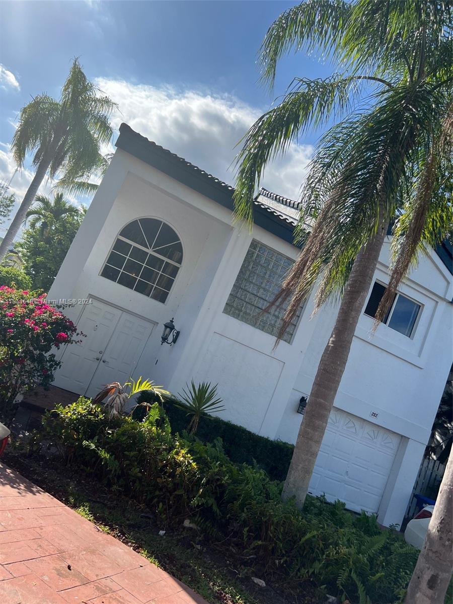 202 NE 211th Terrace, Miami, Florida 33179, 4 Bedrooms Bedrooms, ,2 BathroomsBathrooms,Residentiallease,For Rent,202 NE 211th Terrace,A11541648