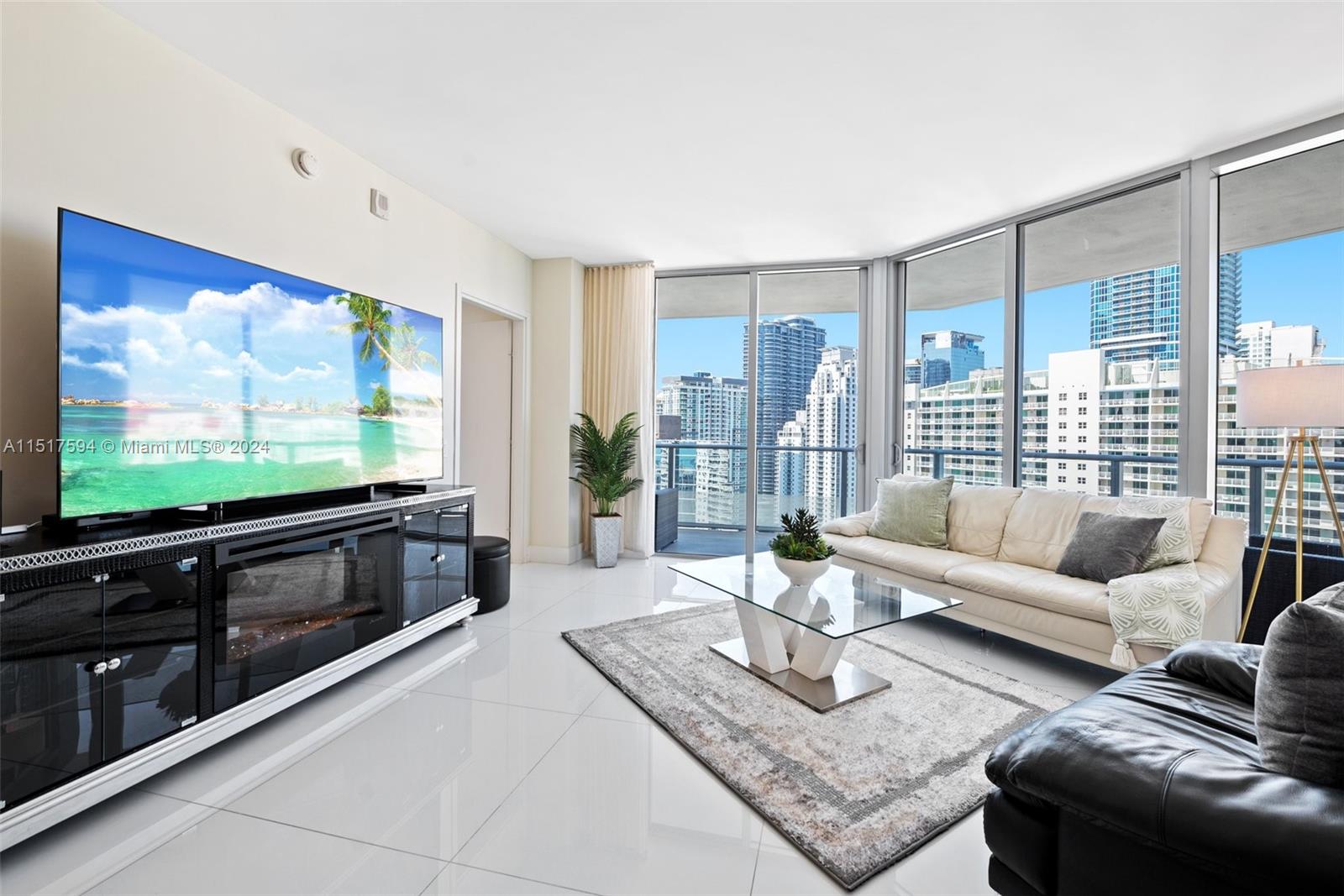 1300 Brickell Bay Dr 3607, Miami, Florida 33131, 2 Bedrooms Bedrooms, ,2 BathroomsBathrooms,Residentiallease,For Rent,1300 Brickell Bay Dr 3607,A11517594