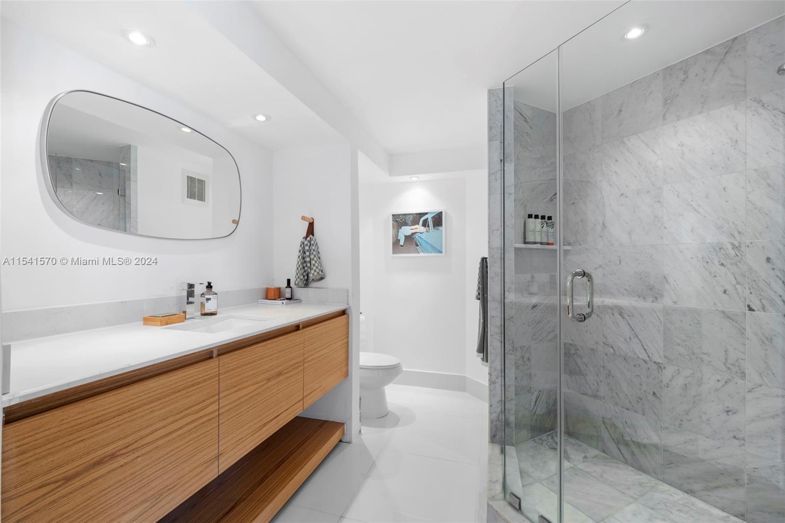 4000 Island Blvd, Aventura, FL, 33160 United States, 2 Bedrooms Bedrooms, ,2 BathroomsBathrooms,Residential,For Sale,Island Blvd,A11541570