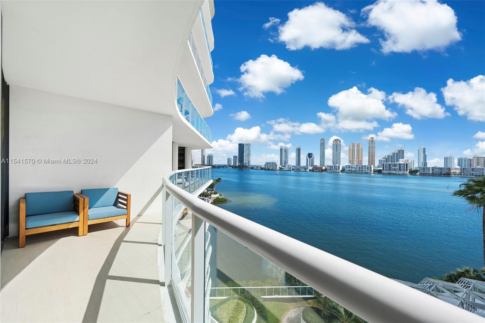 4000 Island Blvd, Aventura, FL, 33160 United States, 2 Bedrooms Bedrooms, ,2 BathroomsBathrooms,Residential,For Sale,Island Blvd,A11541570