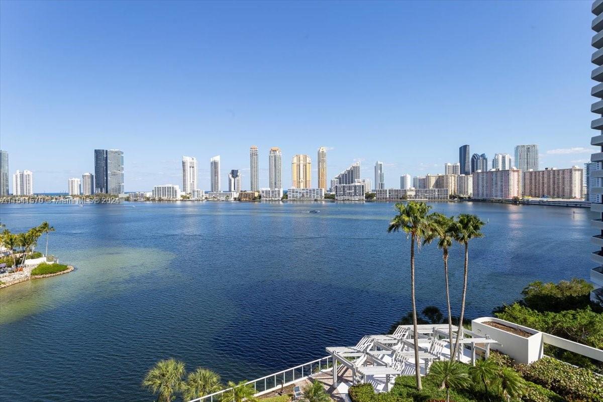 4000 Island Blvd, Aventura, FL, 33160 United States, 2 Bedrooms Bedrooms, ,2 BathroomsBathrooms,Residential,For Sale,Island Blvd,A11541570