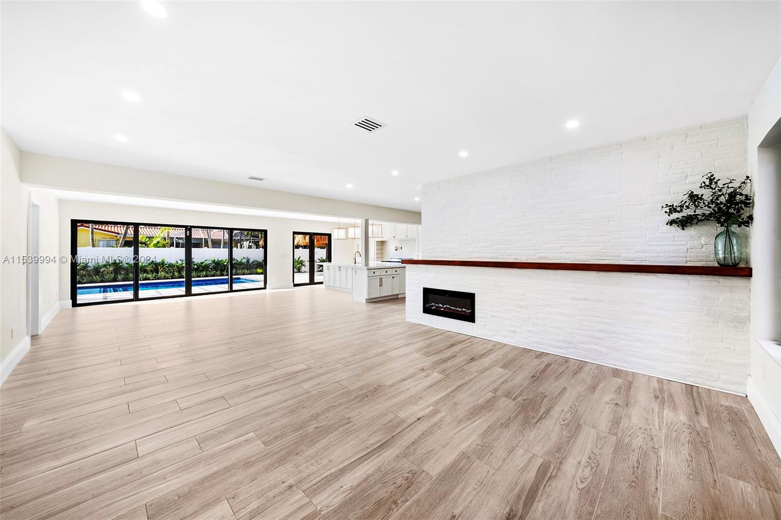 1314 Adams St, Hollywood, Florida 33019, 4 Bedrooms Bedrooms, ,3 BathroomsBathrooms,Residential,For Sale,1314 Adams St,A11539994