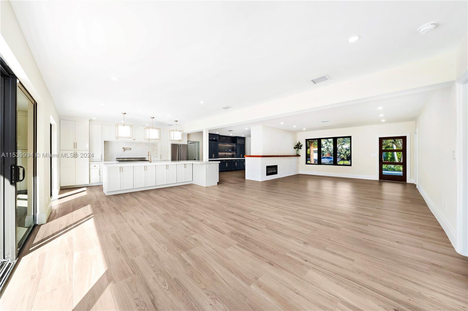 1314 Adams St, Hollywood, Florida 33019, 4 Bedrooms Bedrooms, ,3 BathroomsBathrooms,Residential,For Sale,1314 Adams St,A11539994