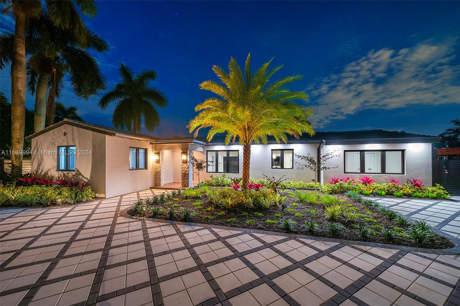 1314 Adams St, Hollywood, Florida 33019, 4 Bedrooms Bedrooms, ,3 BathroomsBathrooms,Residential,For Sale,1314 Adams St,A11539994