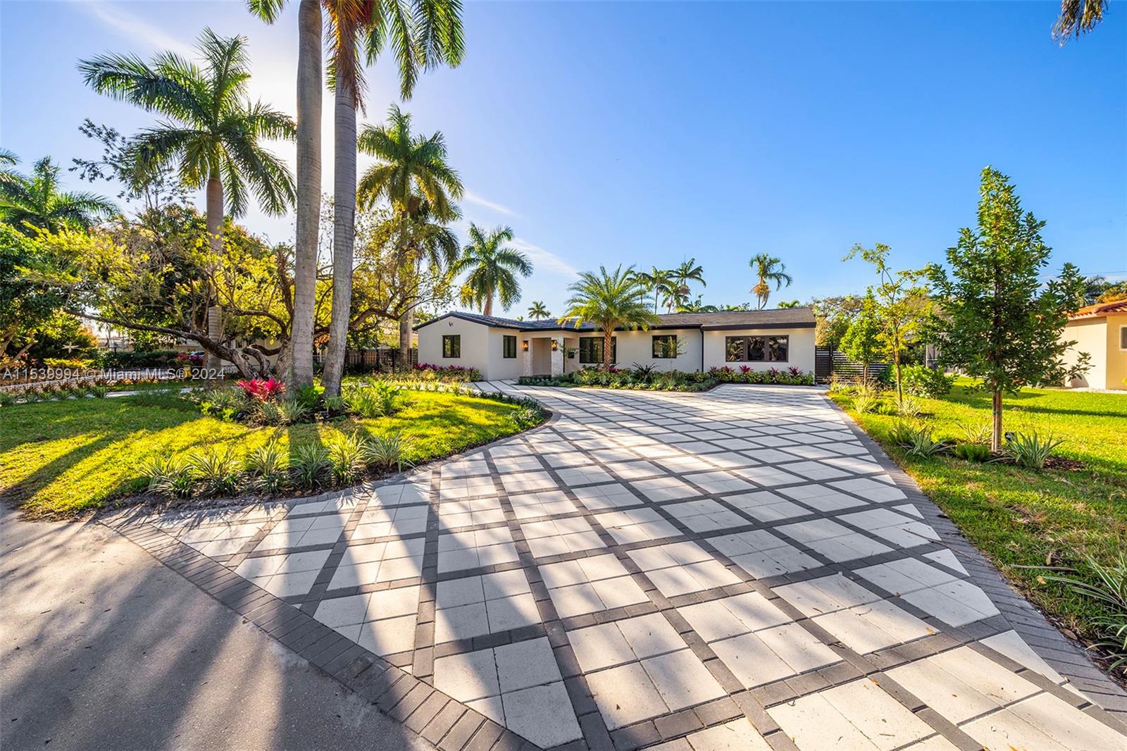 1314 Adams St, Hollywood, Florida 33019, 4 Bedrooms Bedrooms, ,3 BathroomsBathrooms,Residential,For Sale,1314 Adams St,A11539994