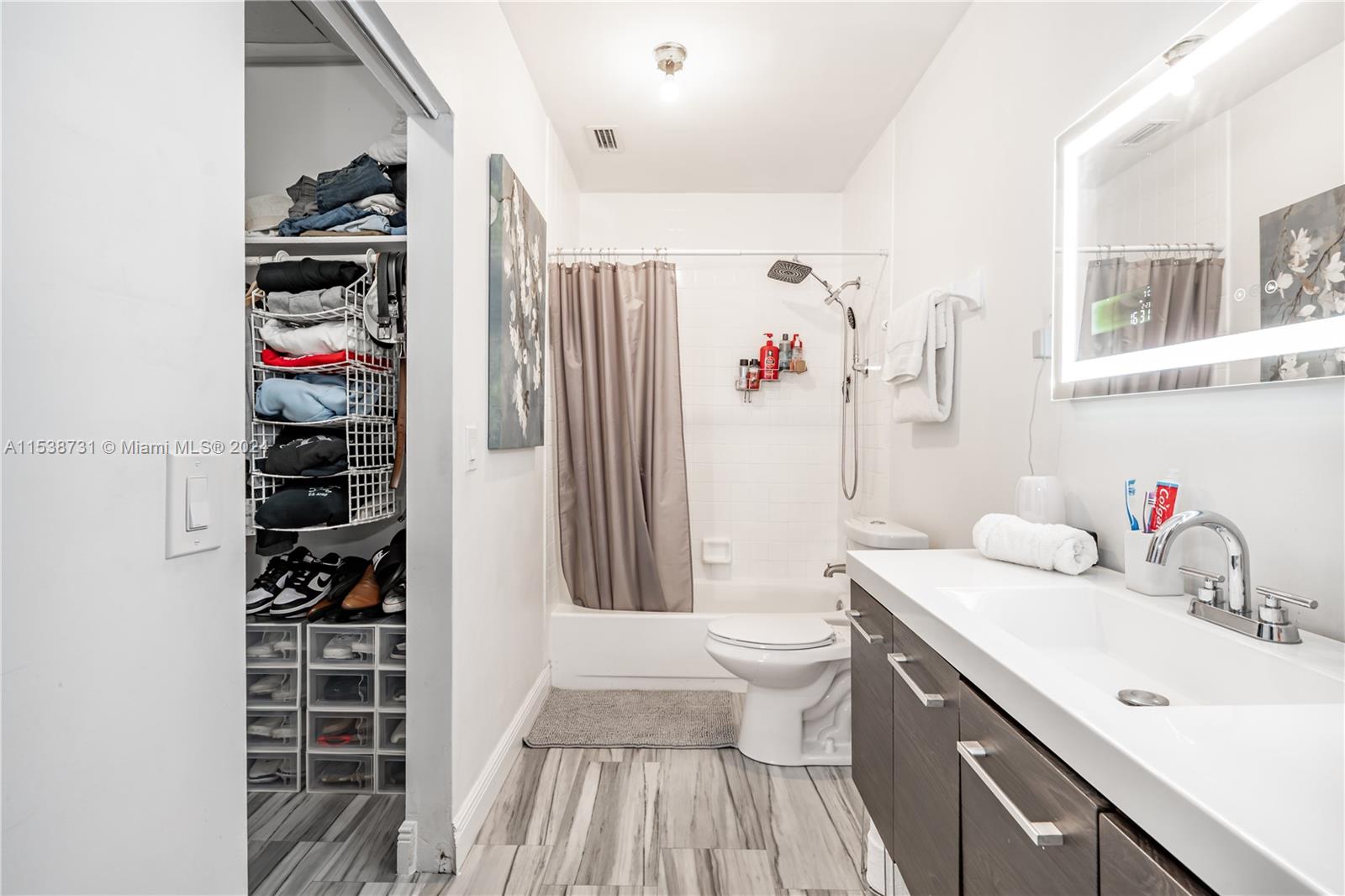 6388 E Pinehurst Cir E C30, Tamarac, Florida 33321, 2 Bedrooms Bedrooms, ,2 BathroomsBathrooms,Residential,For Sale,6388 E Pinehurst Cir E C30,A11538731