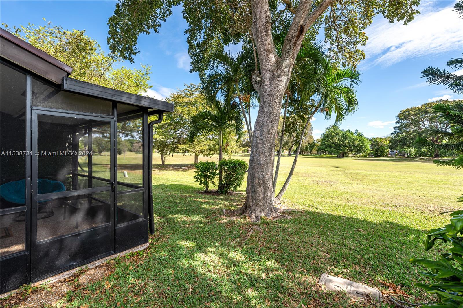 6388 E Pinehurst Cir E C30, Tamarac, Florida 33321, 2 Bedrooms Bedrooms, ,2 BathroomsBathrooms,Residential,For Sale,6388 E Pinehurst Cir E C30,A11538731