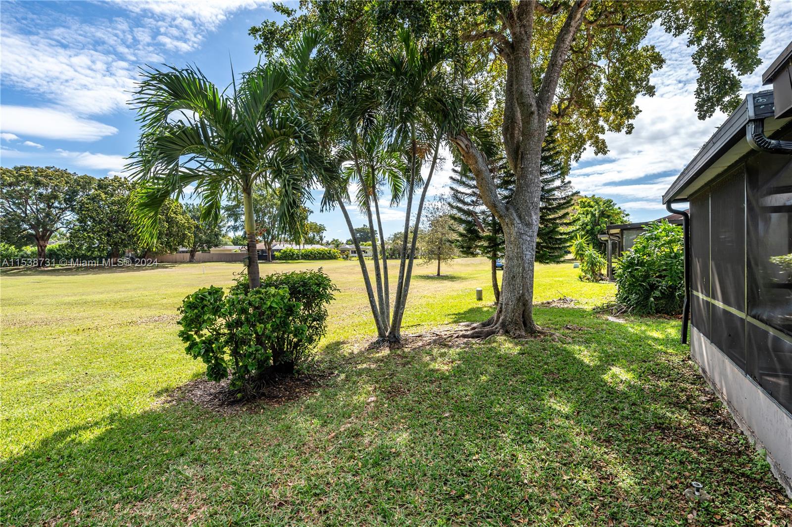 6388 E Pinehurst Cir E C30, Tamarac, Florida 33321, 2 Bedrooms Bedrooms, ,2 BathroomsBathrooms,Residential,For Sale,6388 E Pinehurst Cir E C30,A11538731