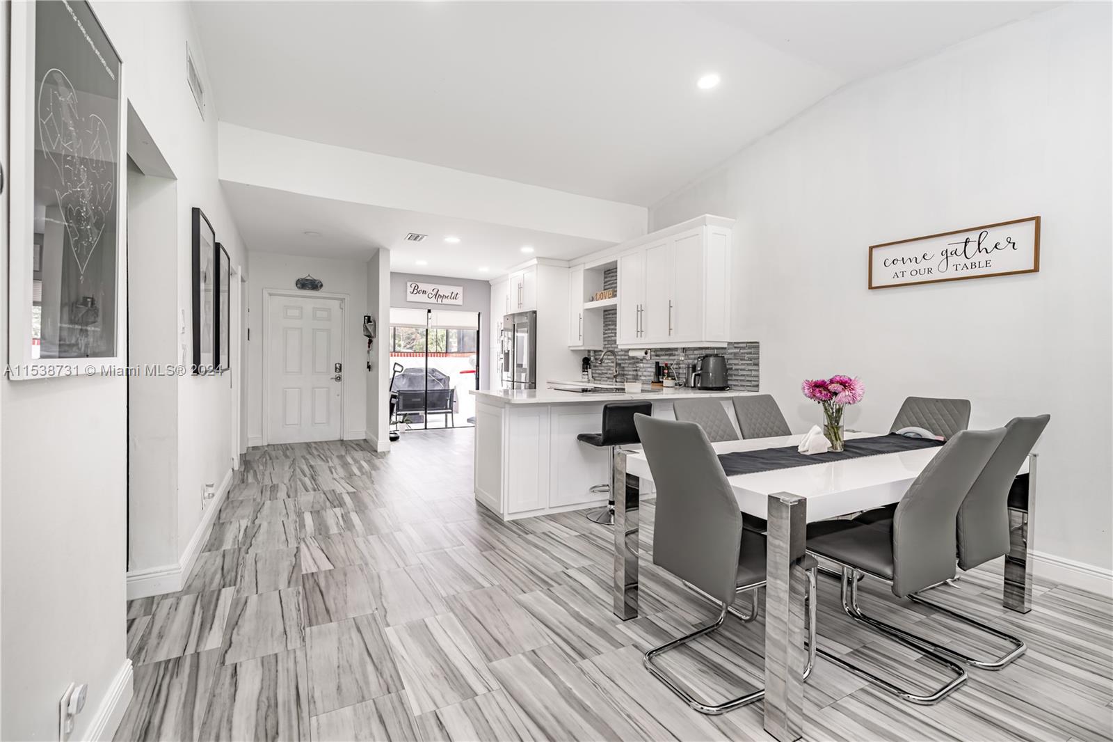 6388 E Pinehurst Cir E C30, Tamarac, Florida 33321, 2 Bedrooms Bedrooms, ,2 BathroomsBathrooms,Residential,For Sale,6388 E Pinehurst Cir E C30,A11538731