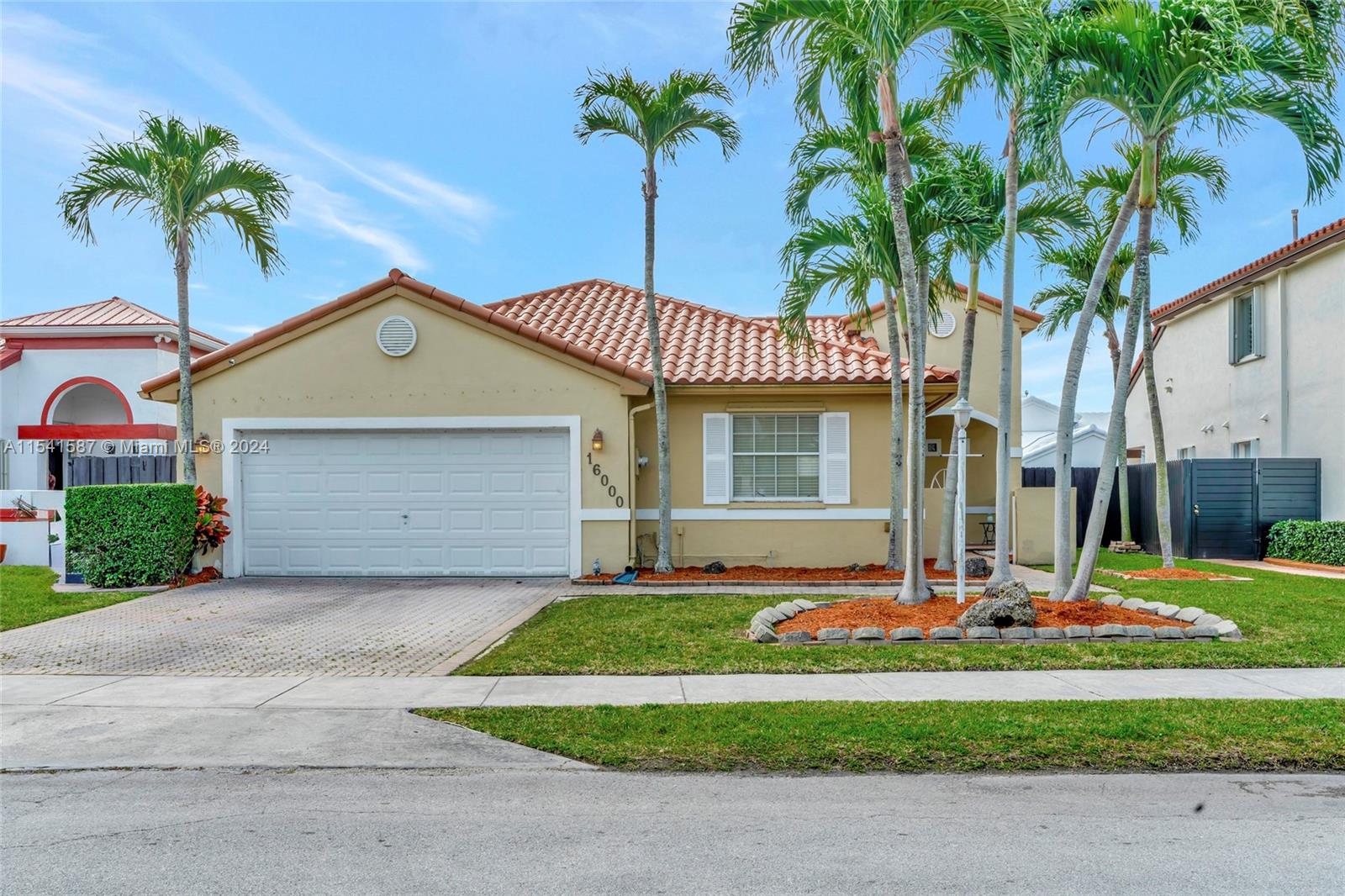16000 SW 72nd Ter  For Sale A11541587, FL