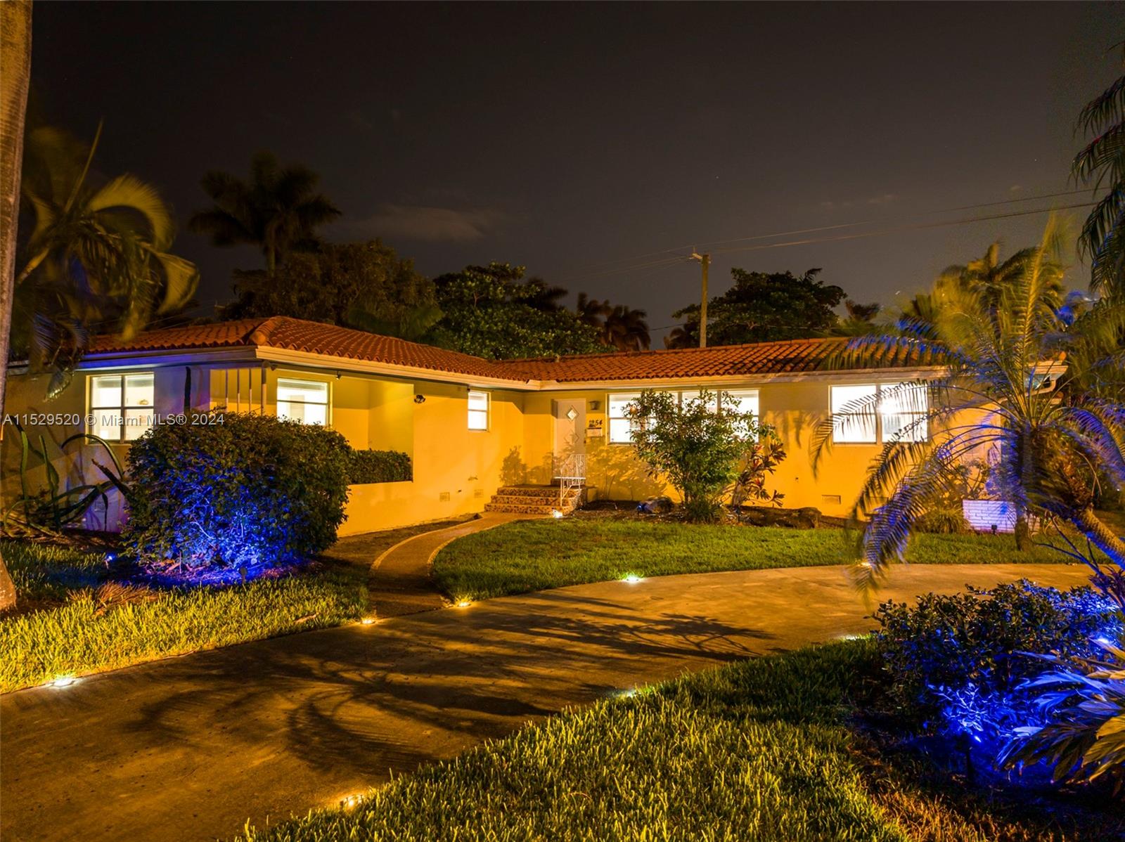 1254 Polk St, Hollywood, Florida 33019, 5 Bedrooms Bedrooms, ,3 BathroomsBathrooms,Residential,For Sale,1254 Polk St,A11529520