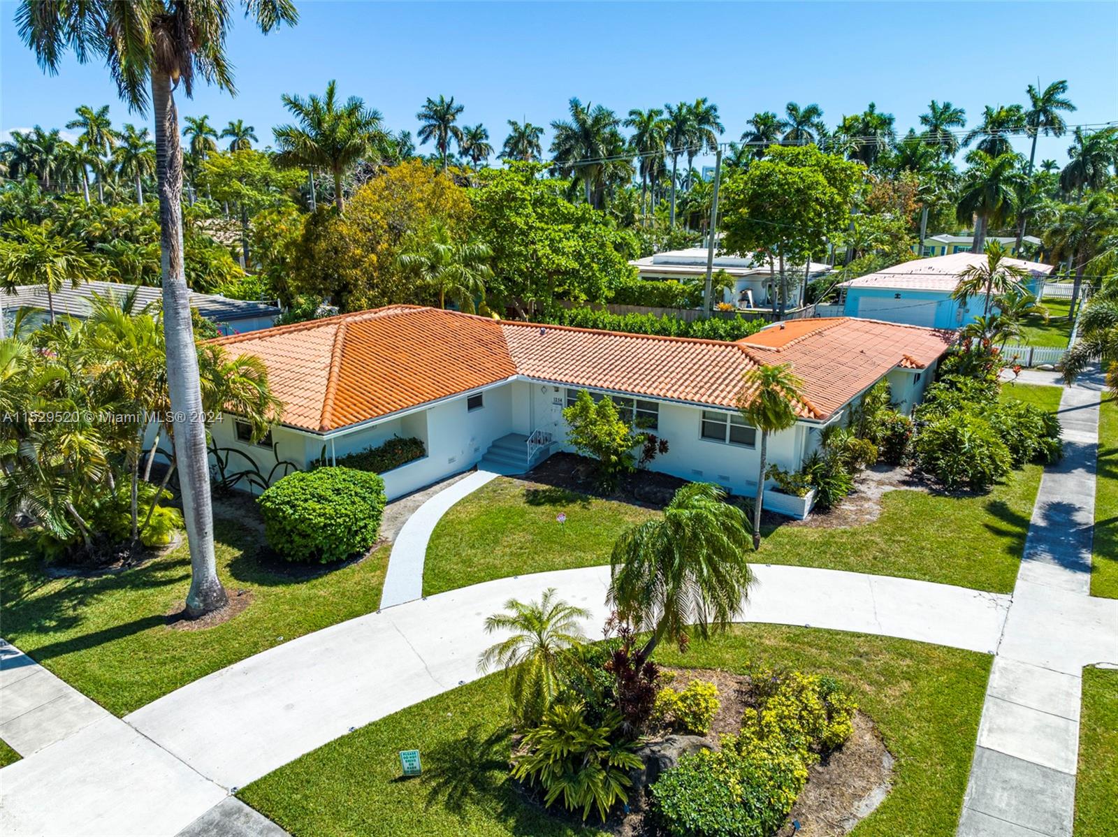 1254 Polk St, Hollywood, Florida 33019, 5 Bedrooms Bedrooms, ,3 BathroomsBathrooms,Residential,For Sale,1254 Polk St,A11529520