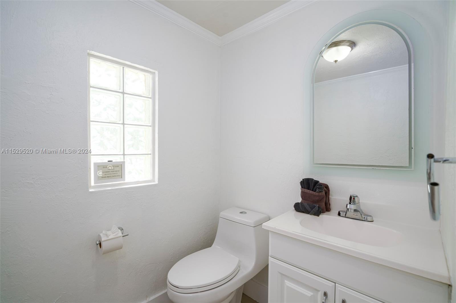 1254 Polk St, Hollywood, Florida 33019, 5 Bedrooms Bedrooms, ,3 BathroomsBathrooms,Residential,For Sale,1254 Polk St,A11529520