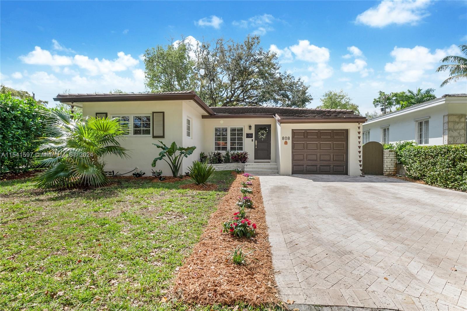808 Obispo Ave, Coral Gables, Florida 33134, 2 Bedrooms Bedrooms, ,1 BathroomBathrooms,Residential,For Sale,808 Obispo Ave,A11541597