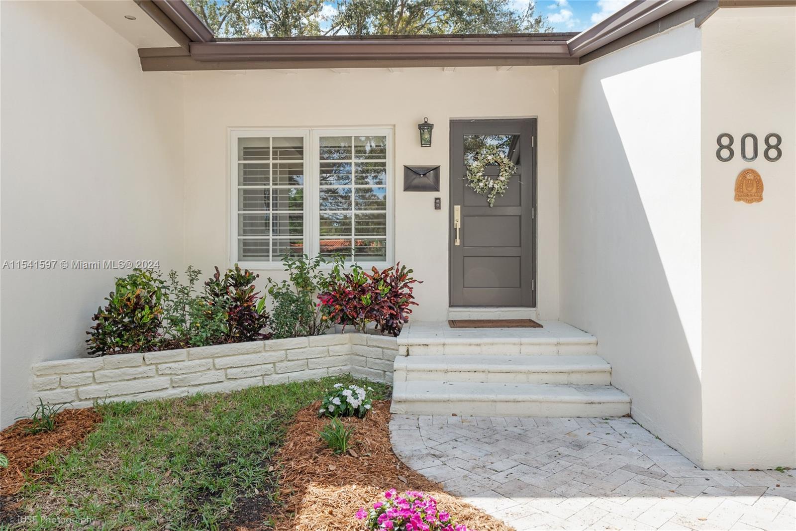 808 Obispo Ave, Coral Gables, Florida 33134, 2 Bedrooms Bedrooms, ,1 BathroomBathrooms,Residential,For Sale,808 Obispo Ave,A11541597