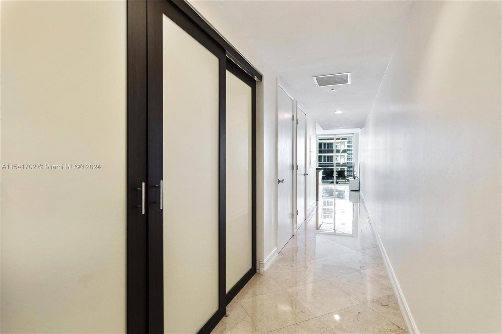1830 S Ocean Dr 3809, Hallandale Beach, Florida 33009, 1 Bedroom Bedrooms, ,1 BathroomBathrooms,Residentiallease,For Rent,1830 S Ocean Dr 3809,A11541702