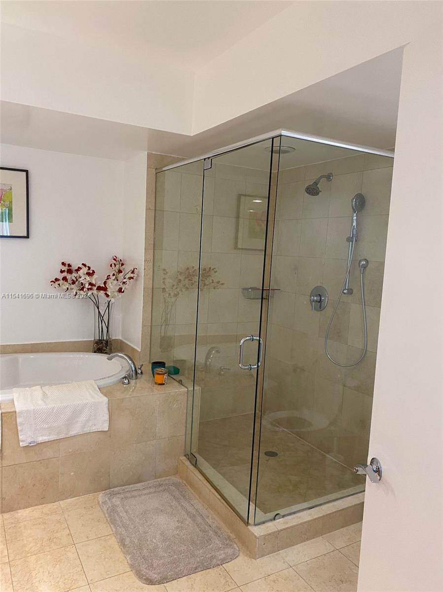 1830 S Ocean Dr 1106, Hallandale Beach, Florida 33009, 2 Bedrooms Bedrooms, ,2 BathroomsBathrooms,Residentiallease,For Rent,1830 S Ocean Dr 1106,A11541696