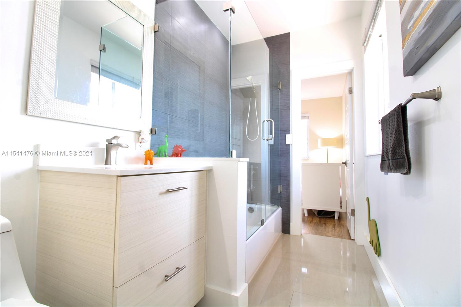 4291 SW 154th Pl, Miami, Florida 33185, 5 Bedrooms Bedrooms, ,4 BathroomsBathrooms,Residential,For Sale,4291 SW 154th Pl,A11541476