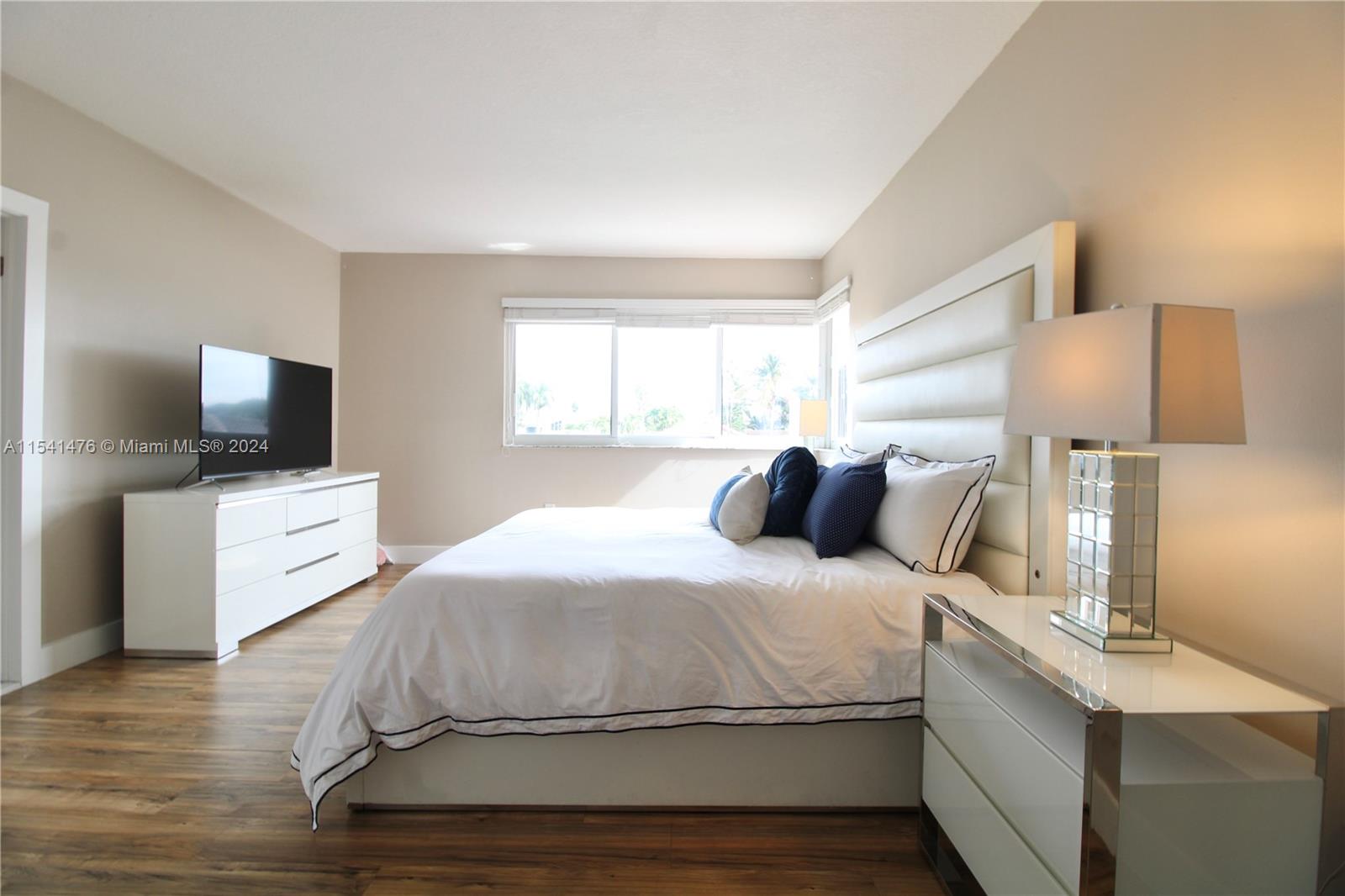 4291 SW 154th Pl, Miami, Florida 33185, 5 Bedrooms Bedrooms, ,4 BathroomsBathrooms,Residential,For Sale,4291 SW 154th Pl,A11541476