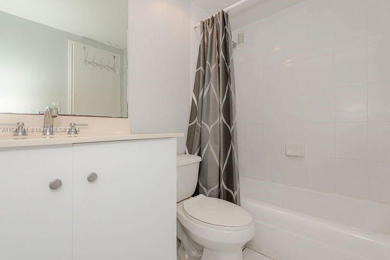 3001 S Ocean Dr 1001, Hollywood, Florida 33019, 1 Bedroom Bedrooms, ,1 BathroomBathrooms,Residentiallease,For Rent,3001 S Ocean Dr 1001,A11541711