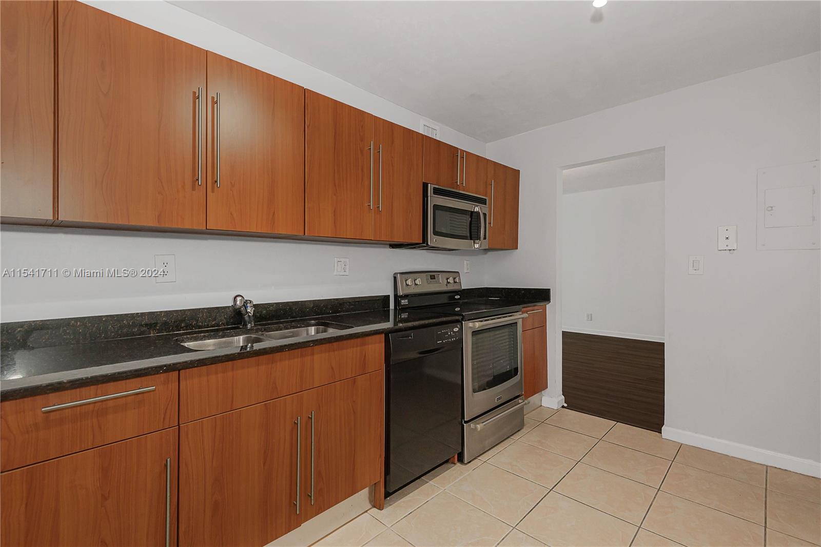 3001 S Ocean Dr 1001, Hollywood, Florida 33019, 1 Bedroom Bedrooms, ,1 BathroomBathrooms,Residentiallease,For Rent,3001 S Ocean Dr 1001,A11541711