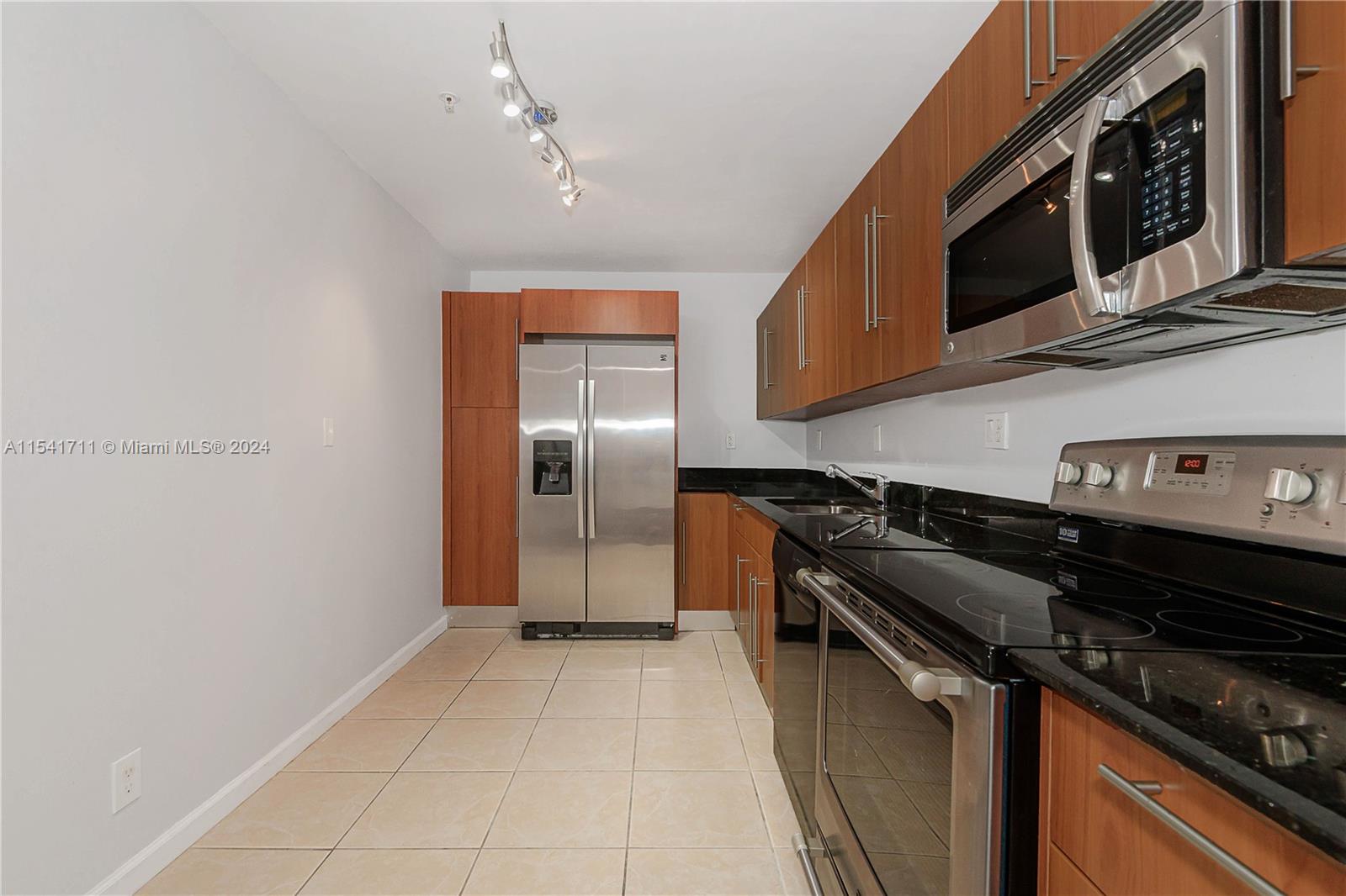 3001 S Ocean Dr 1001, Hollywood, Florida 33019, 1 Bedroom Bedrooms, ,1 BathroomBathrooms,Residentiallease,For Rent,3001 S Ocean Dr 1001,A11541711