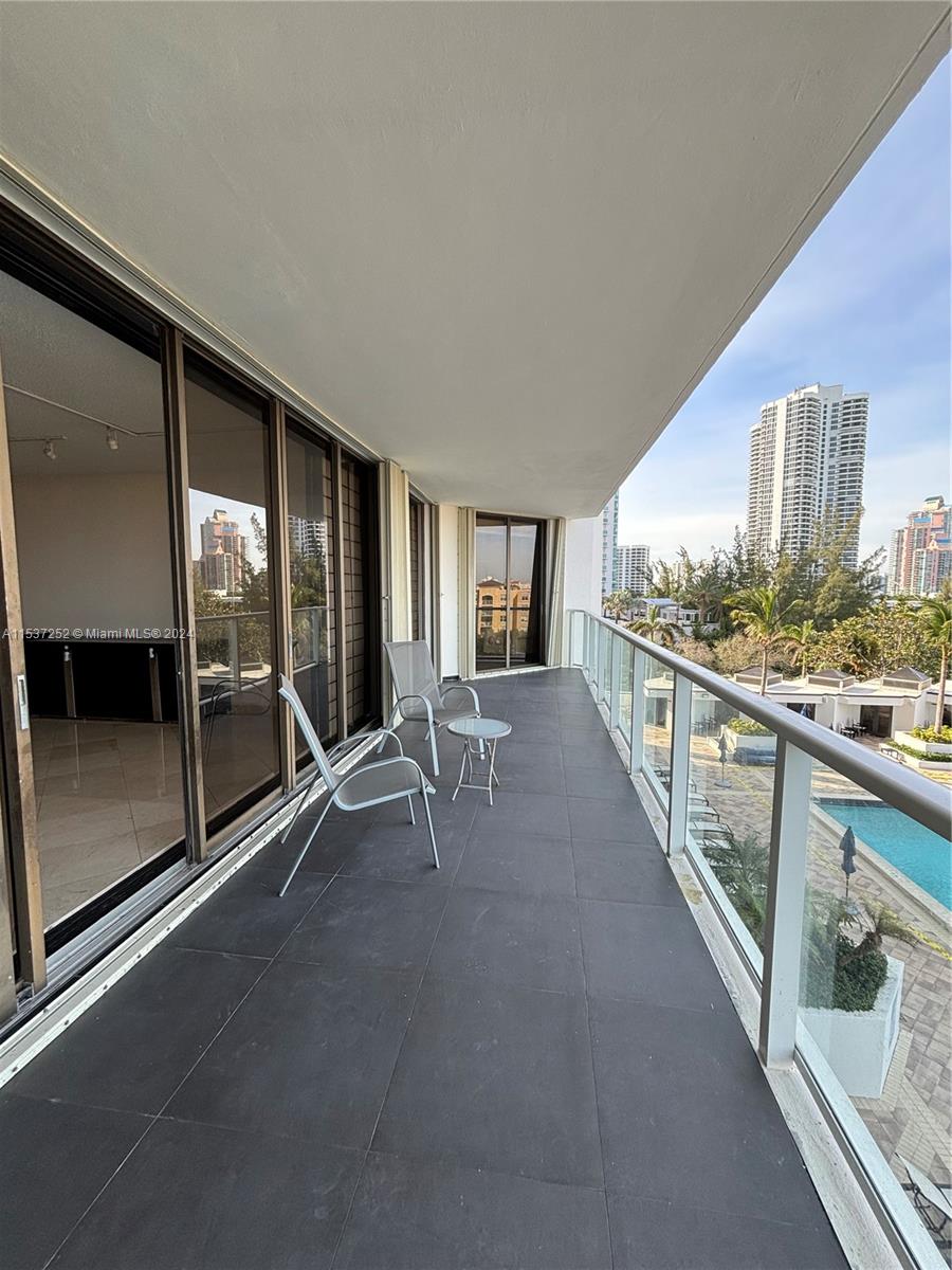 19500 Turnberry Way 5C, Aventura, Florida 33180, 2 Bedrooms Bedrooms, ,2 BathroomsBathrooms,Residentiallease,For Rent,19500 Turnberry Way 5C,A11537252