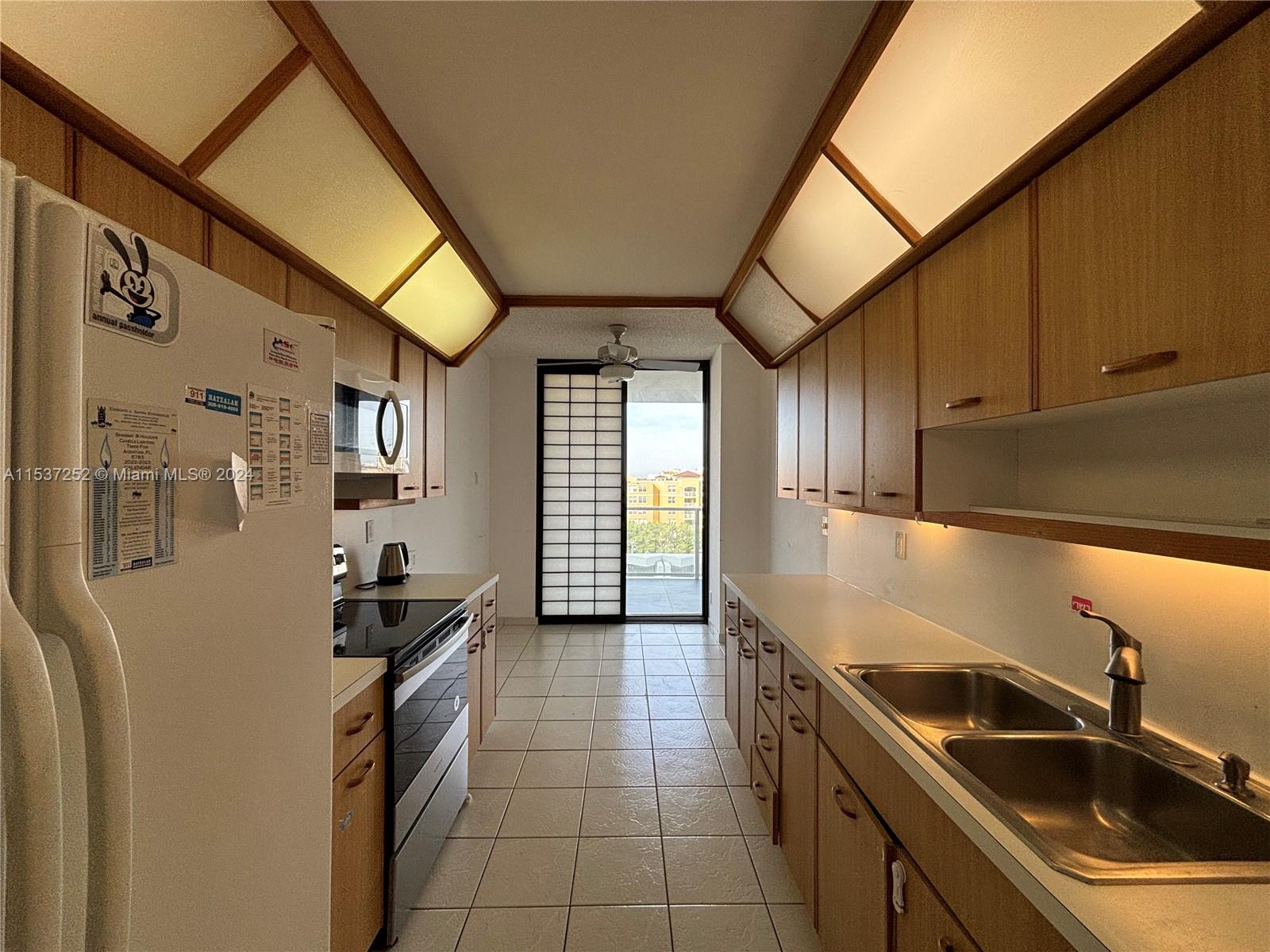 19500 Turnberry Way 5C, Aventura, Florida 33180, 2 Bedrooms Bedrooms, ,2 BathroomsBathrooms,Residentiallease,For Rent,19500 Turnberry Way 5C,A11537252