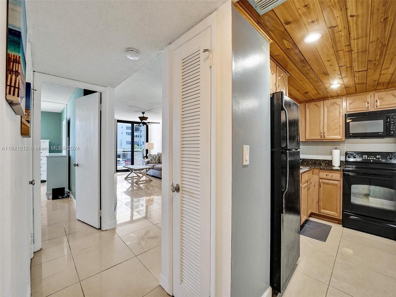 1600 S Ocean Dr 3I, Hollywood, Florida 33019, 1 Bedroom Bedrooms, ,1 BathroomBathrooms,Residential,For Sale,1600 S Ocean Dr 3I,A11541212