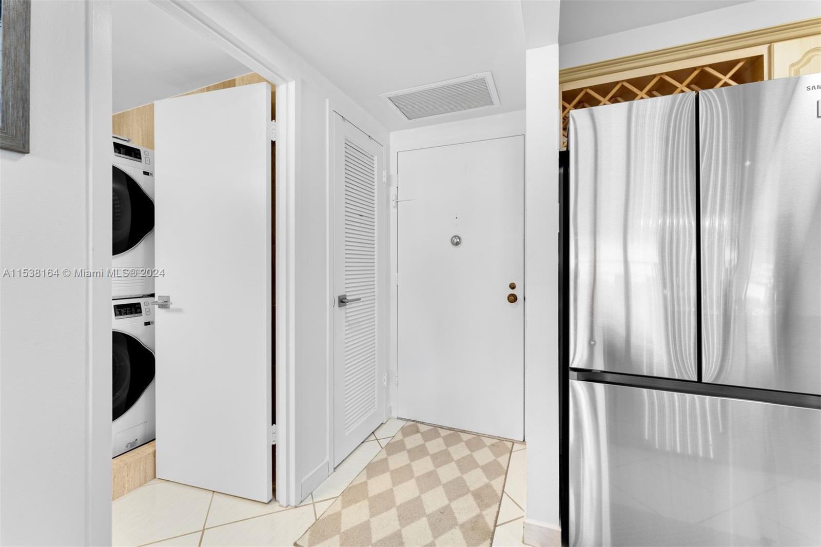 3725 S Ocean Dr 1223, Hollywood, Florida 33019, 1 Bedroom Bedrooms, ,1 BathroomBathrooms,Residential,For Sale,3725 S Ocean Dr 1223,A11538164