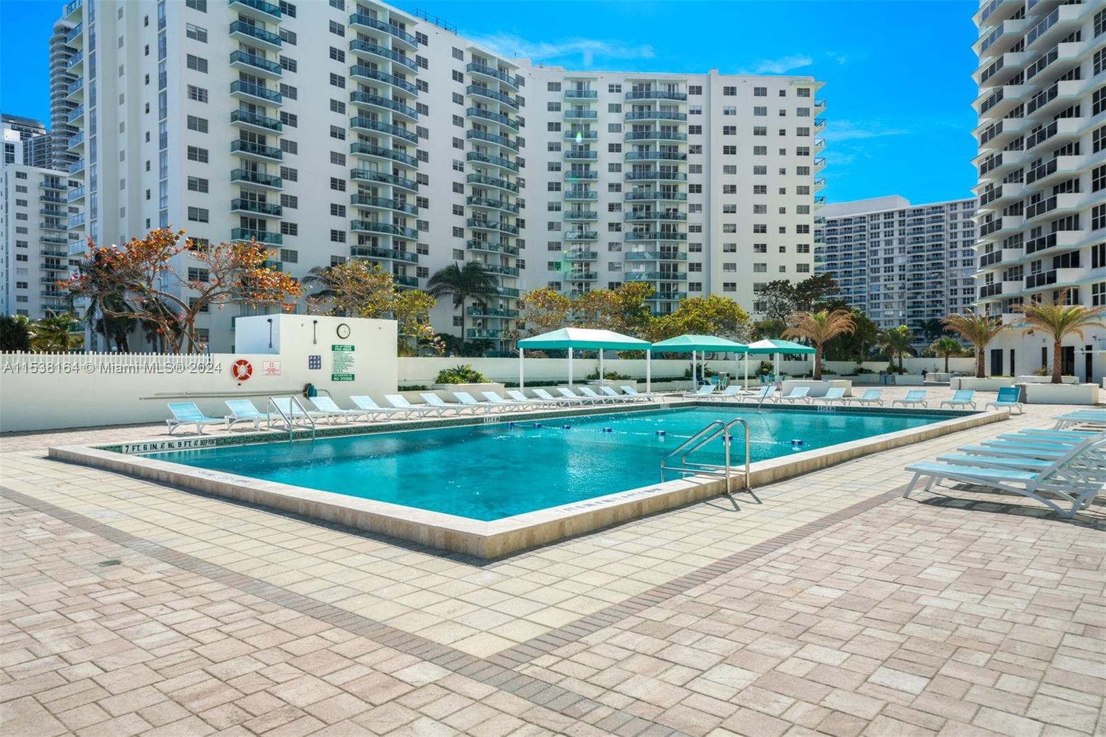 3725 S Ocean Dr 1223, Hollywood, Florida 33019, 1 Bedroom Bedrooms, ,1 BathroomBathrooms,Residential,For Sale,3725 S Ocean Dr 1223,A11538164