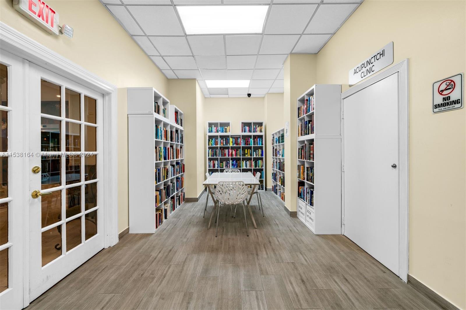 3725 S Ocean Dr 1223, Hollywood, Florida 33019, 1 Bedroom Bedrooms, ,1 BathroomBathrooms,Residential,For Sale,3725 S Ocean Dr 1223,A11538164