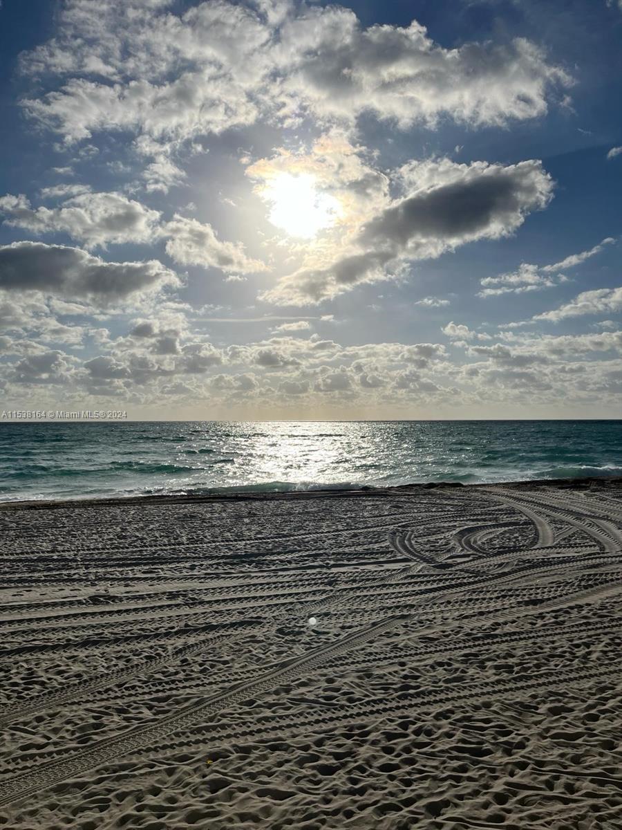 3725 S Ocean Dr 1223, Hollywood, Florida 33019, 1 Bedroom Bedrooms, ,1 BathroomBathrooms,Residential,For Sale,3725 S Ocean Dr 1223,A11538164