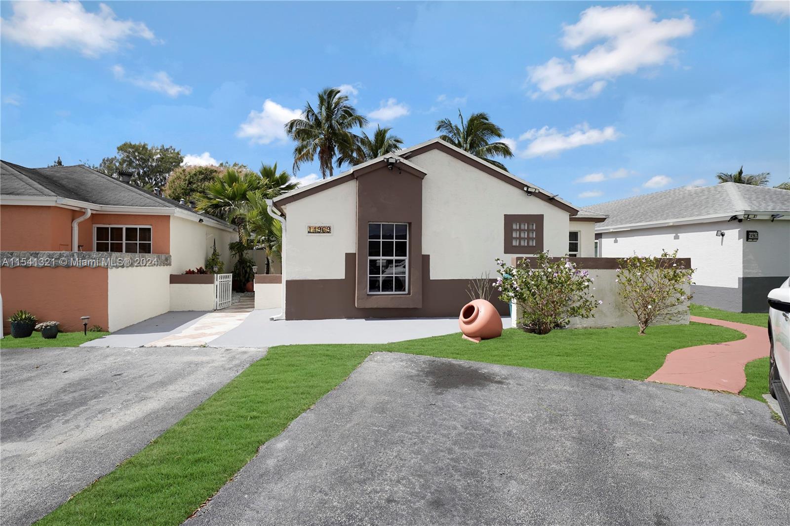 14969 SW 74th Ter, Miami, Florida 33193, 3 Bedrooms Bedrooms, ,2 BathroomsBathrooms,Residential,For Sale,14969 SW 74th Ter,A11541321