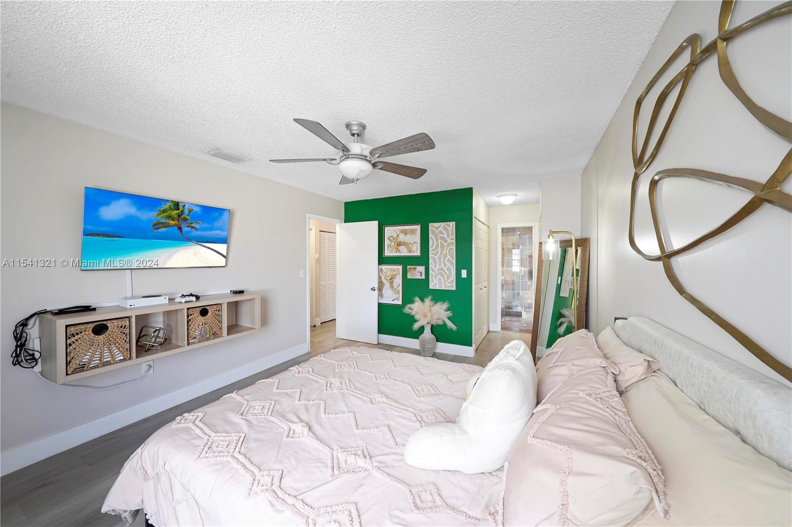 14969 SW 74th Ter, Miami, Florida 33193, 3 Bedrooms Bedrooms, ,2 BathroomsBathrooms,Residential,For Sale,14969 SW 74th Ter,A11541321