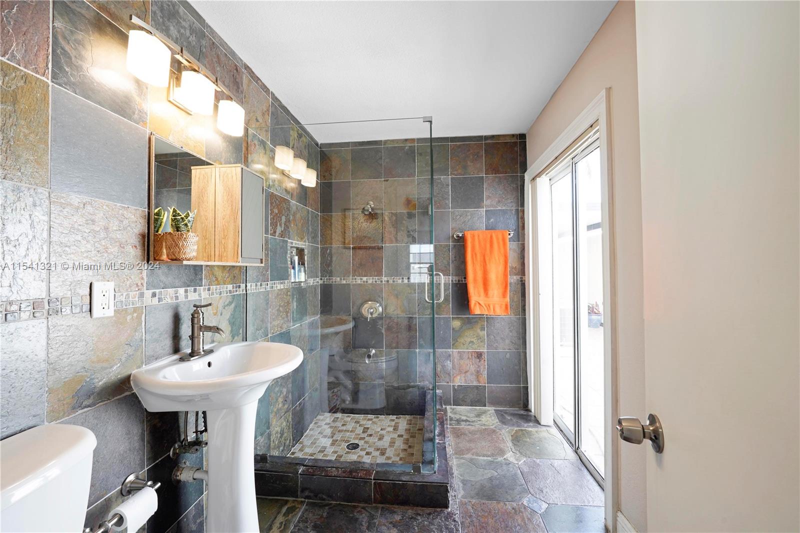 14969 SW 74th Ter, Miami, Florida 33193, 3 Bedrooms Bedrooms, ,2 BathroomsBathrooms,Residential,For Sale,14969 SW 74th Ter,A11541321