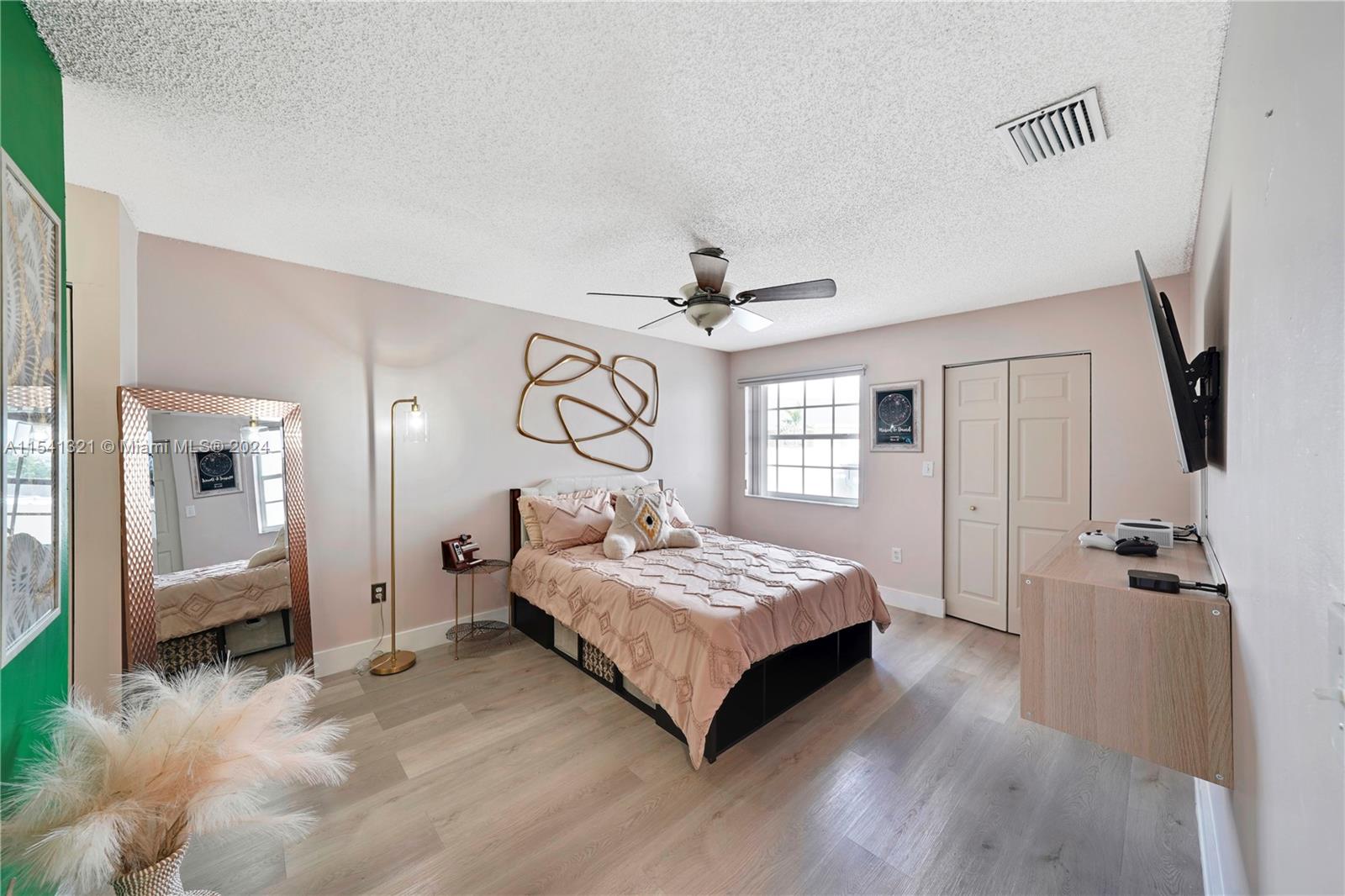 14969 SW 74th Ter, Miami, Florida 33193, 3 Bedrooms Bedrooms, ,2 BathroomsBathrooms,Residential,For Sale,14969 SW 74th Ter,A11541321