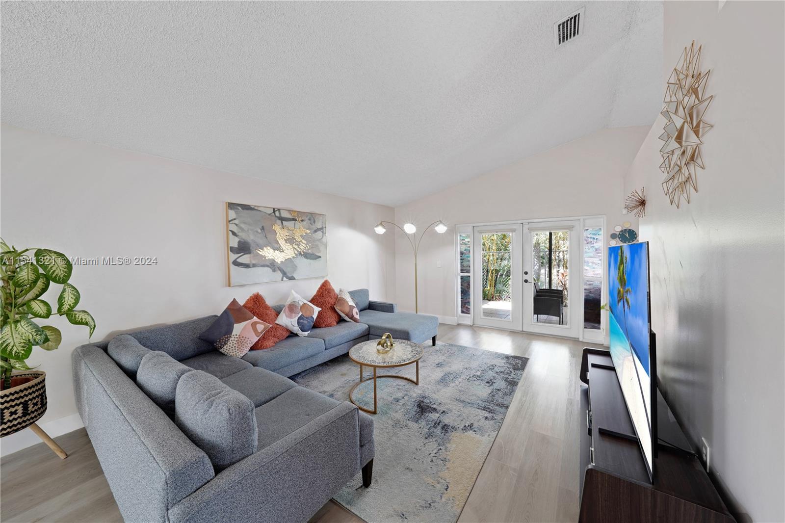 14969 SW 74th Ter, Miami, Florida 33193, 3 Bedrooms Bedrooms, ,2 BathroomsBathrooms,Residential,For Sale,14969 SW 74th Ter,A11541321