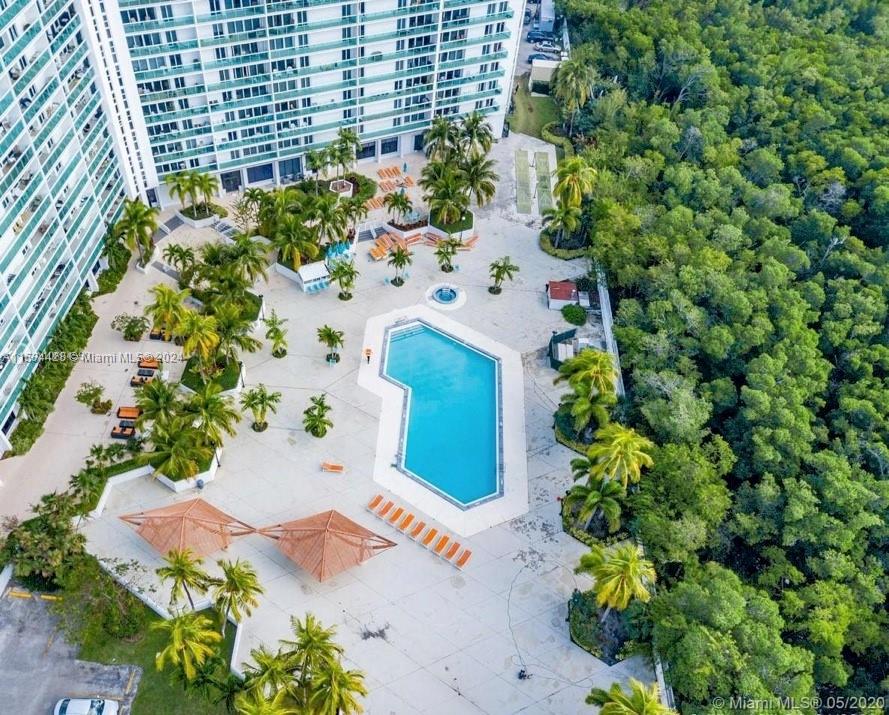 100 bayview dr, Sunny Isles Beach, FL, 33160 United States, 2 Bedrooms Bedrooms, ,2 BathroomsBathrooms,Residential,For Sale,bayview dr,A11534428